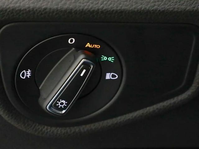 Volkswagen Touran 1.5 TSI DSG