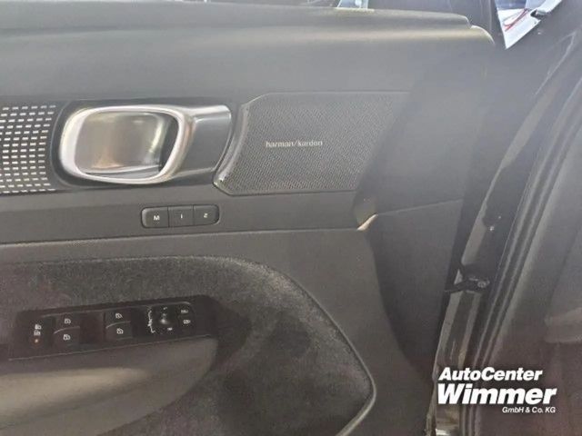 Volvo XC40 AWD Dark Ultimate