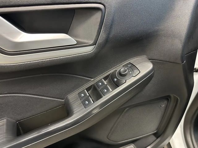 Ford Kuga Cool & Connect Hybrid