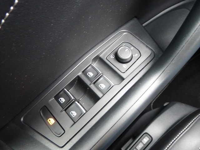 Volkswagen T-Roc T-ROC 2.0    R-L  DT110 TDID7A