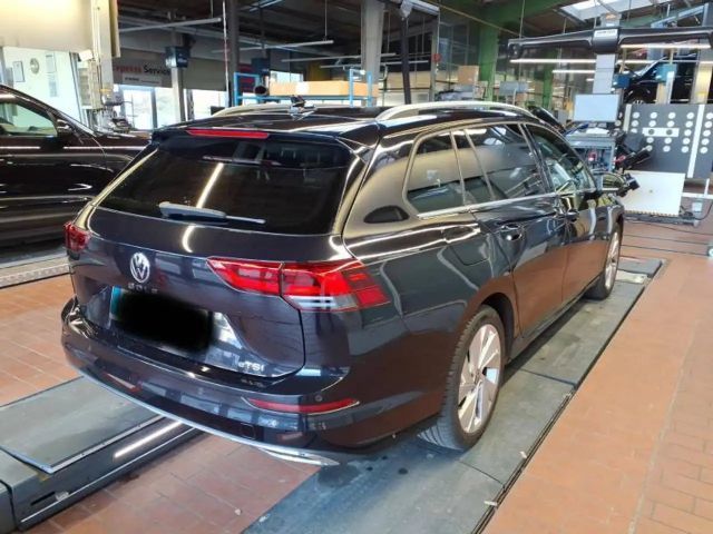 Volkswagen Golf 1.5 eTSI DSG Style Variant