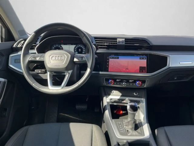 Audi Q3 35 TFSI S-Line