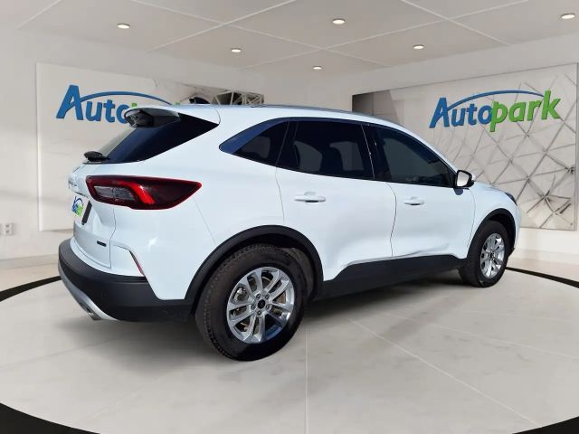 Ford Kuga AWD Hybrid Titanium