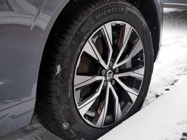 Volvo XC60 AWD Dark Plus