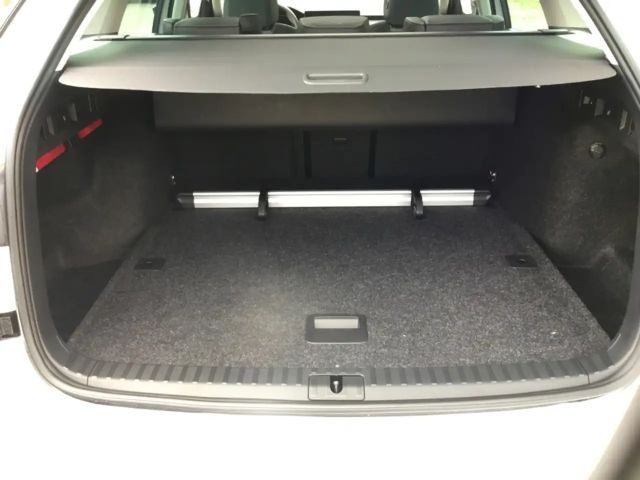 Skoda Octavia Combi Selection