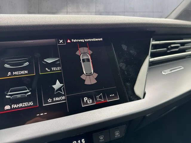 Audi A3 30 TFSI Sedan