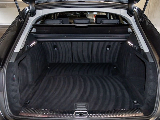 Audi A4 40 TFSI Avant Quattro S-Line S-Tronic