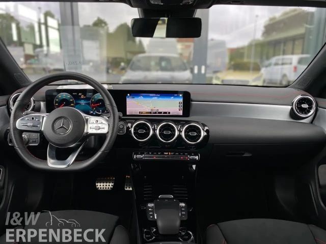 Mercedes-Benz CLA 200 AMG Line Shooting Brake