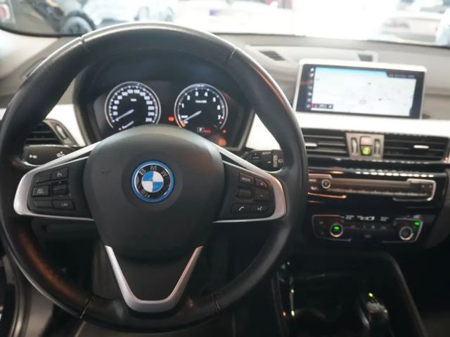 BMW X2 xDrive25e