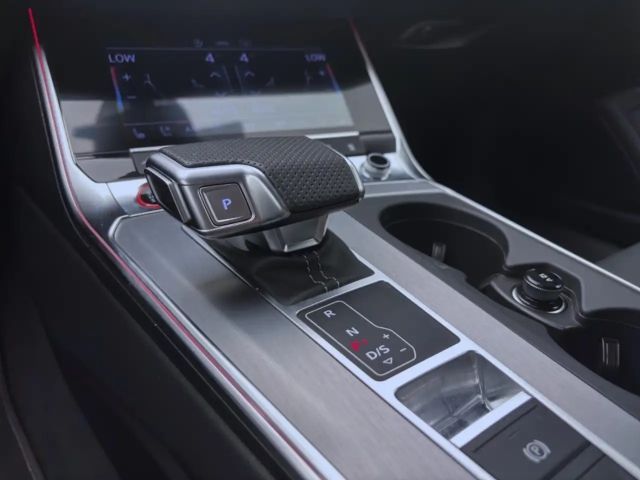 Audi S6 Avant Quattro