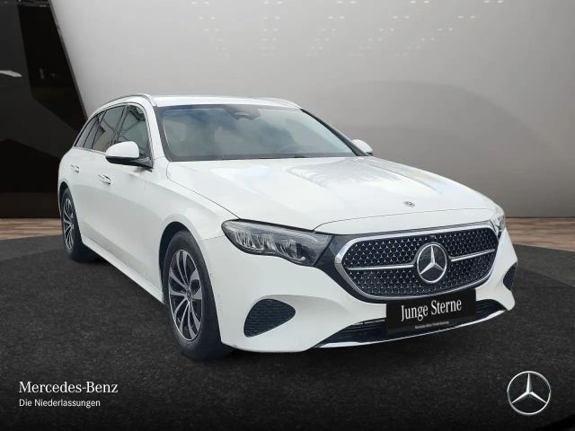 Mercedes-Benz E 220 AVANTGARDE E 220 d Estate