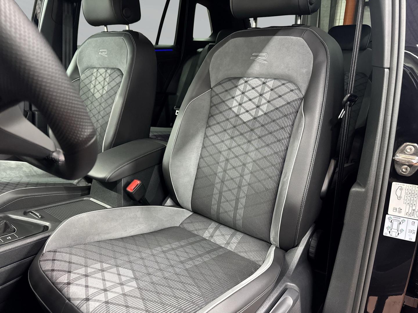 Volkswagen Tiguan 2.0 TDI DSG R-Line