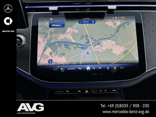 Mercedes-Benz E 220 AMG Line E 220 d Sedan