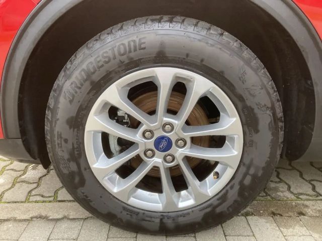 Ford Kuga Hybrid Titanium