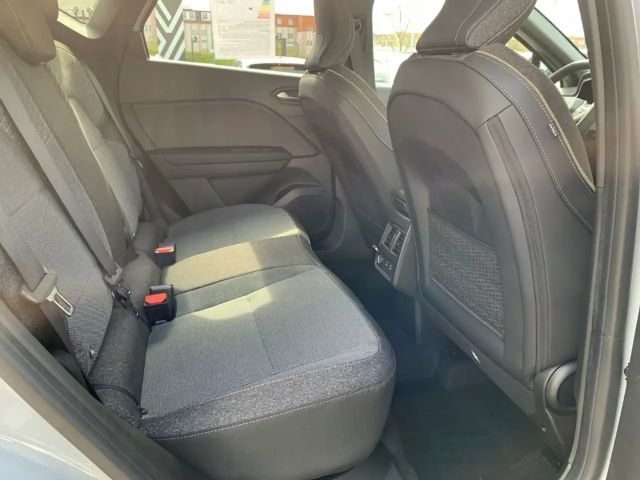 Renault Captur EDC Hybrid Techno