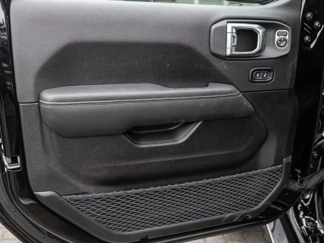 Jeep Wrangler BLACK EDITION 2.0l T-GDI Ultd. Sky-One