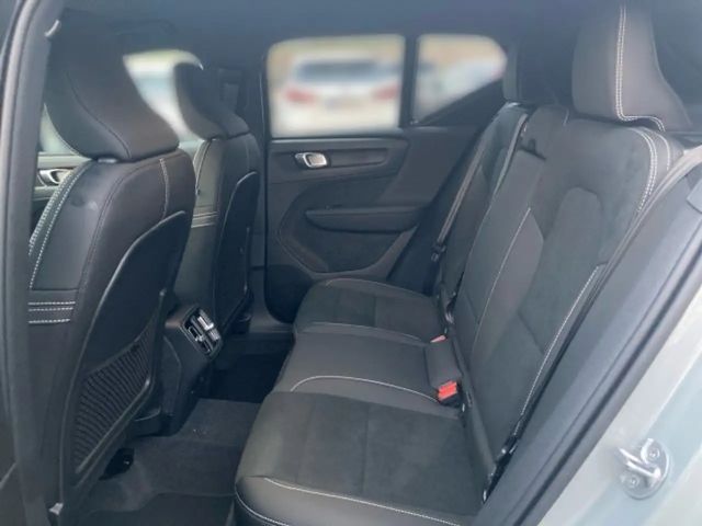 Volvo XC40 Dark Plus