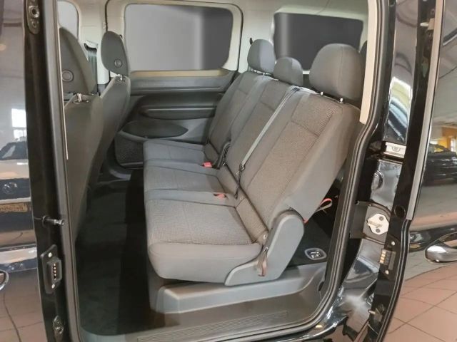 Volkswagen Caddy 1.5 TSI Combi DSG