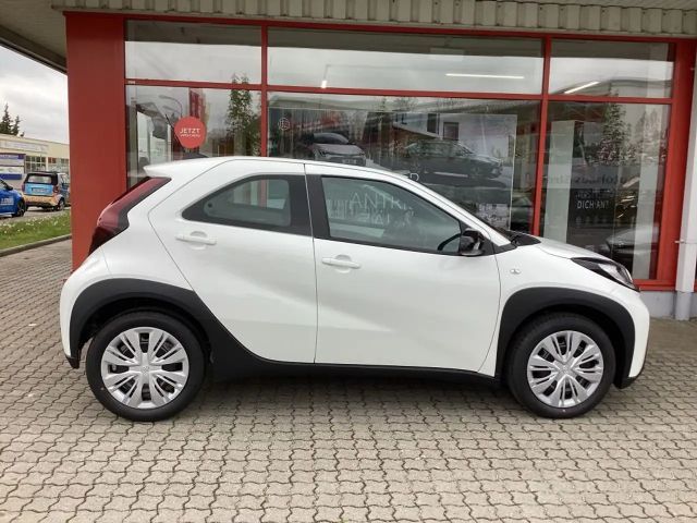 Toyota Aygo X Business Hatchback S-CVT