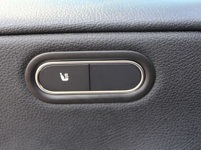 Mercedes-Benz A 180 A 180 d