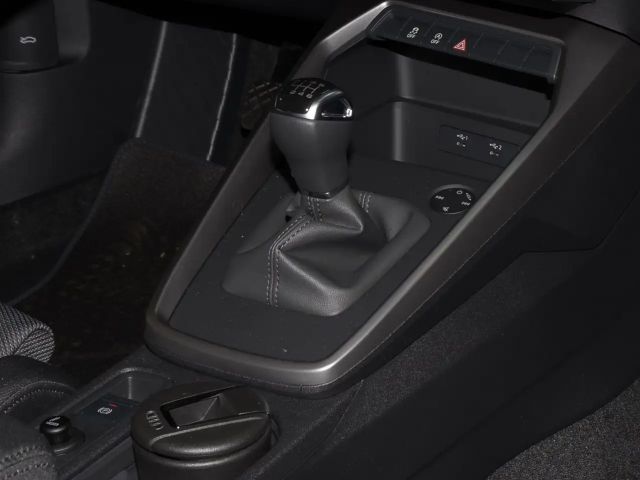 Audi A3 30 TFSI Sedan