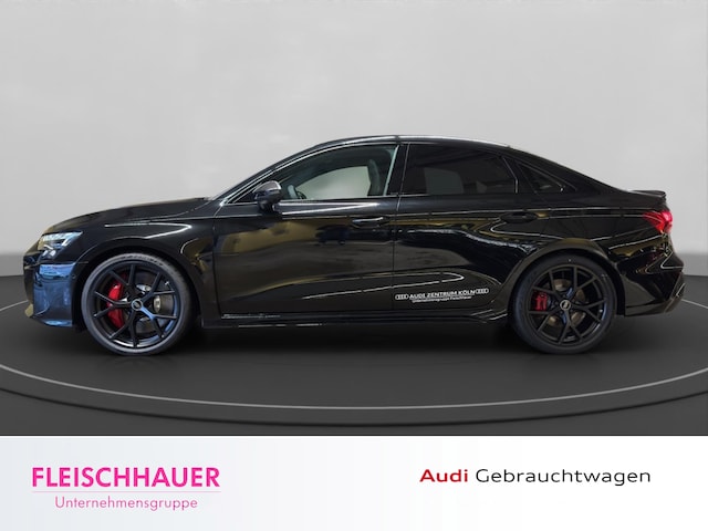 Audi RS3 Quattro S-Tronic Sedan