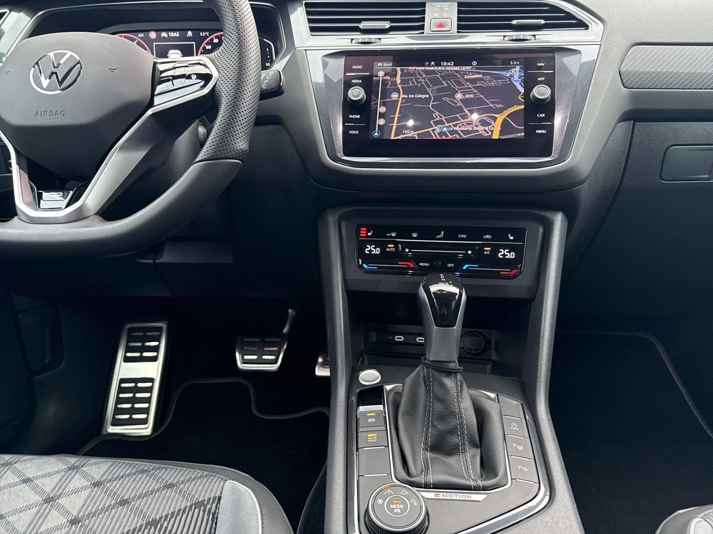 Volkswagen Tiguan Allspace DSG R-Line Style