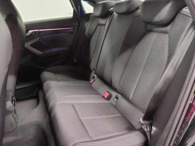 Audi A3 35 TDI S-Line S-Tronic Sedan