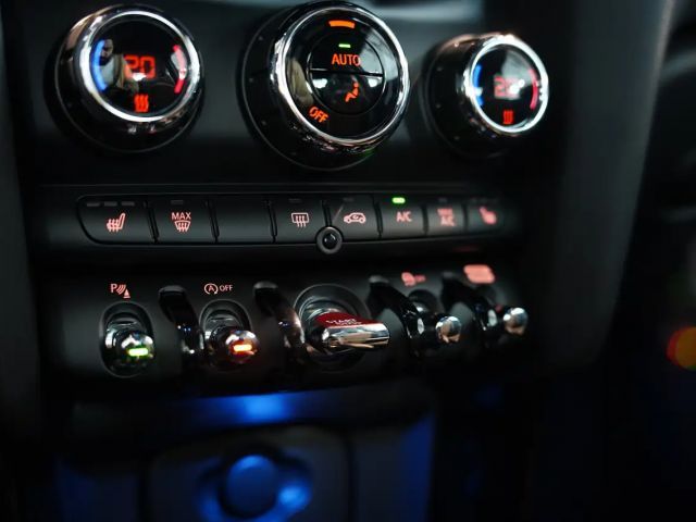 MINI John Cooper Works JCW Trim *2.H *Navi *ACC *Kam