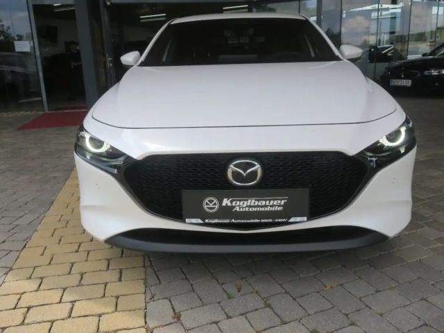 Mazda 3 Exclusive-line