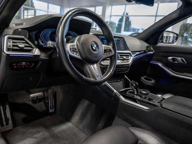 BMW 330 330e M-Sport Touring