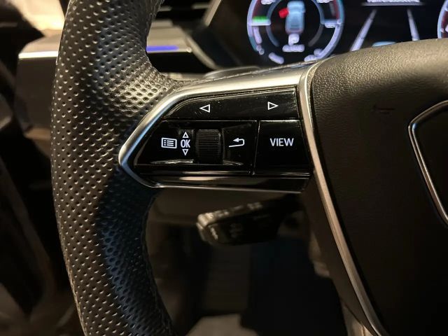 Audi Q8 e-tron 55 Quattro S-Line