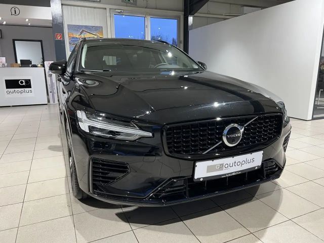 Volvo V60 AWD Dark Plus Recharge T6