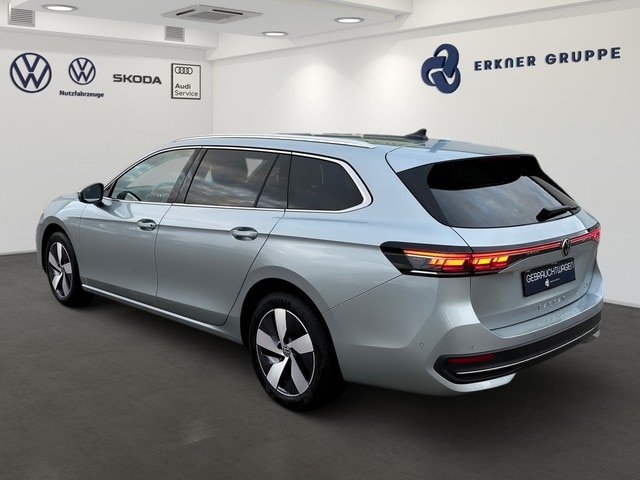 Volkswagen Passat 1.5 eTSI Business DSG Variant