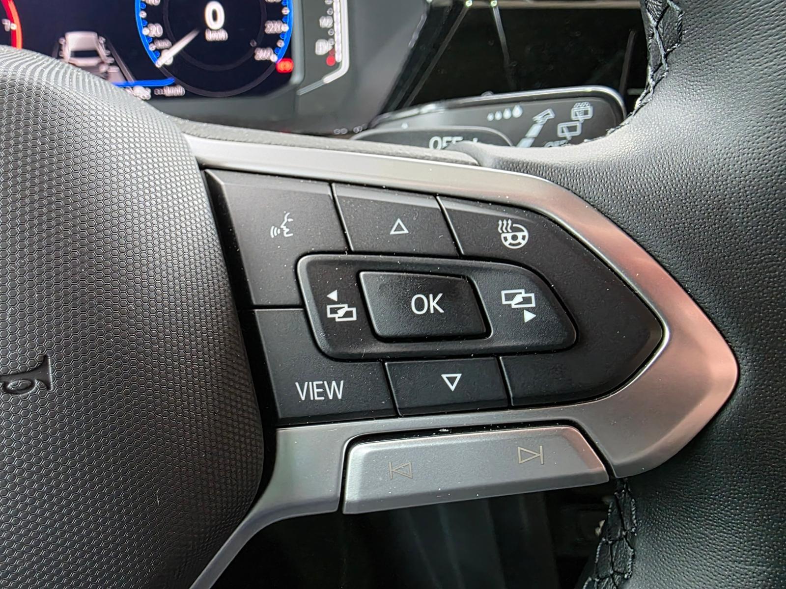 Volkswagen Touran 1.5 TSI DSG IQ.Drive R-Line