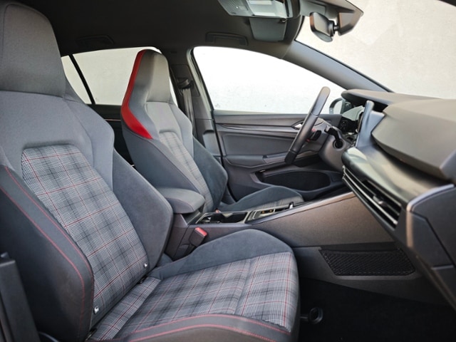 Volkswagen Golf 2.0 TSI DSG Golf VIII