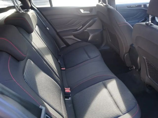 Ford Focus EcoBoost ST Line Wagon