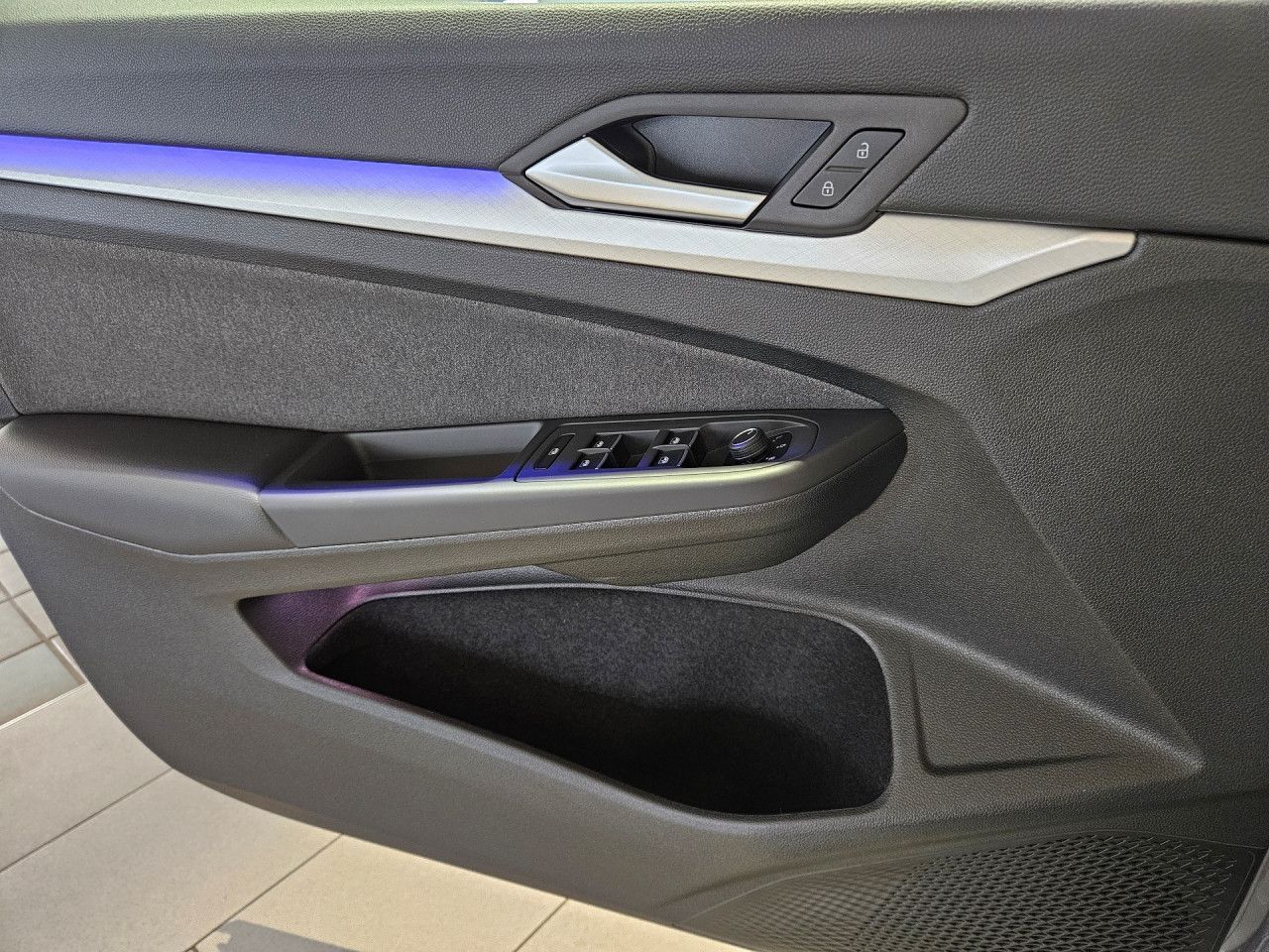 Volkswagen Golf 1.5 eTSI DSG Life