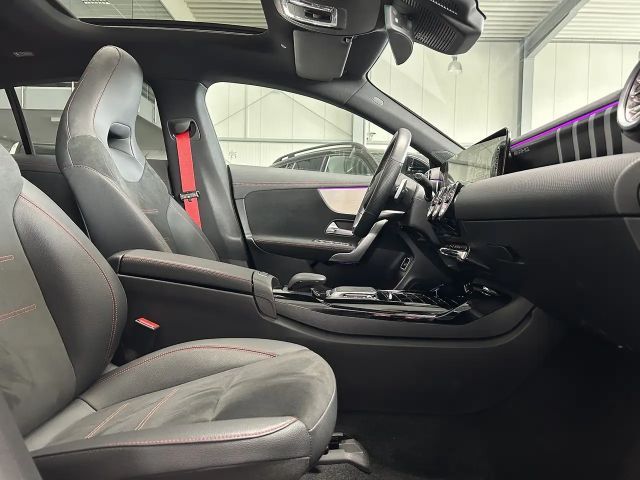 Mercedes-Benz CLA 35 AMG 4MATIC AMG Line