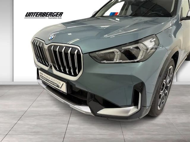 BMW X1 xDrive23i xLine AHK ACC 360° HUD HK eSitze