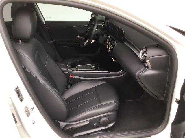 Mercedes-Benz A 220 4MATIC Progressive