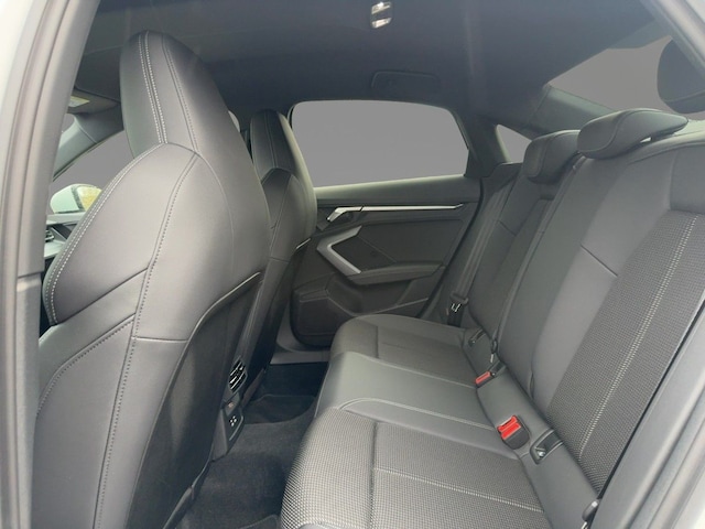 Audi A3 35 TDI S-Line S-Tronic Sedan