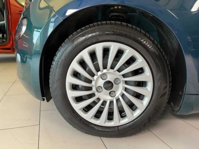 Fiat 500e Neuer 500 Rückfahrkamera Sitzheizung PDC KeyLess