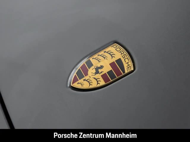 Porsche 992 Carrera Coupé GTS