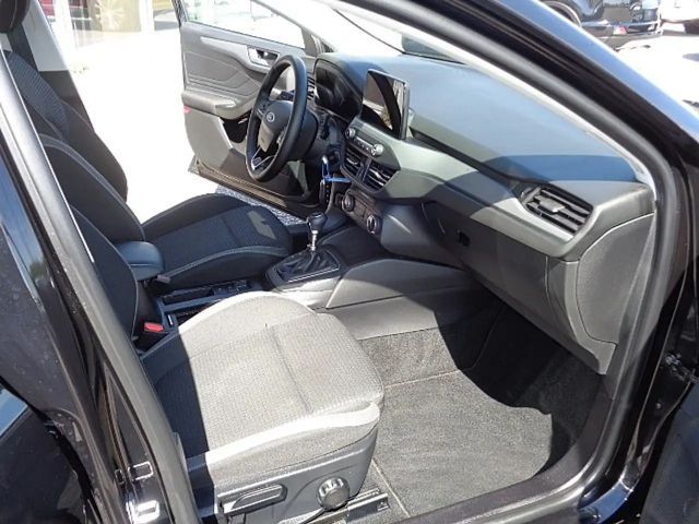 Ford Focus Traveller 1,5 EcoBlue *LED *NAVI