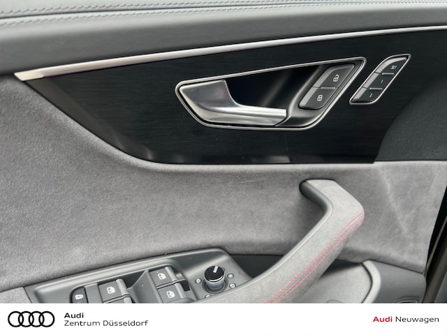 Audi RS Q8 Performance Quattro