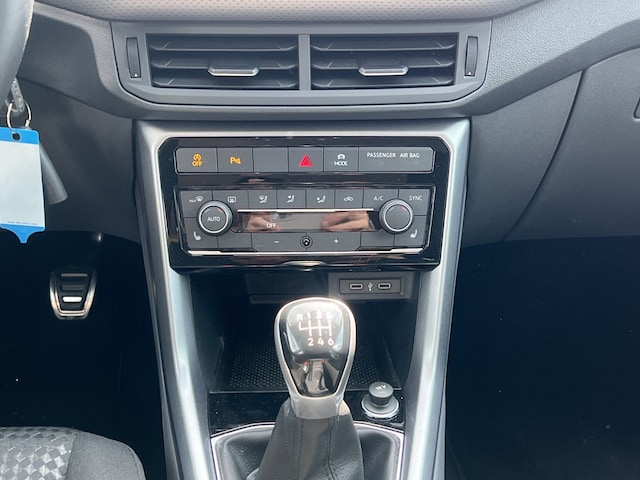 Volkswagen T-Cross 1.0 TSI