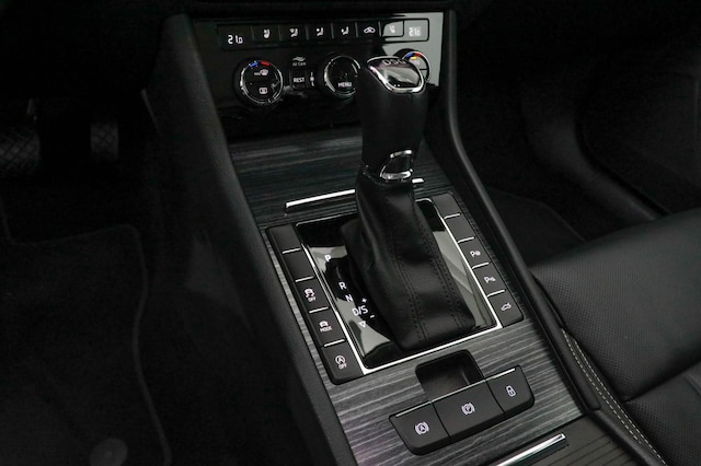 Skoda Superb 2.0 TDI Combi Style Style