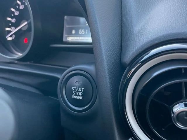 Mazda 2 Lim. Center-Line