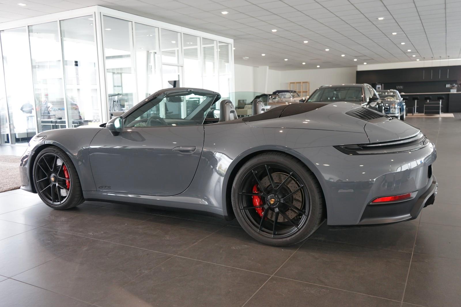 Porsche 911 992 Cabriolet Carrera GTS